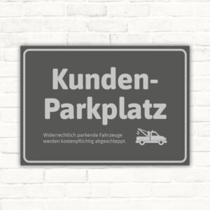 Kundenparkplatz Abschlepper grau