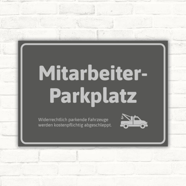 Schild Mitarbeiterparkplatz grau edel