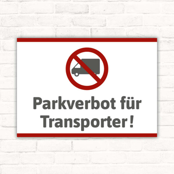 Schild Parkverbot für Transporter