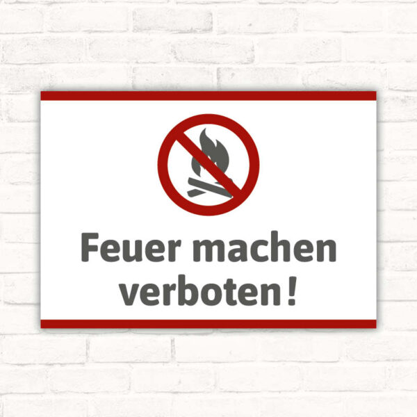 Schild Feuer machen verboten