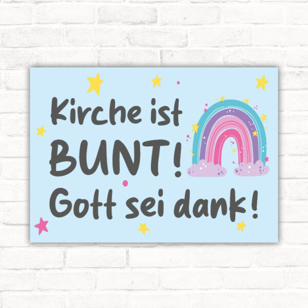 Schild Kirche ist bunt