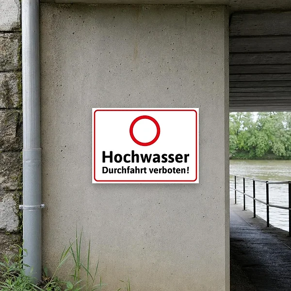 Hochwasser Schild – Durchfahrt verboten
