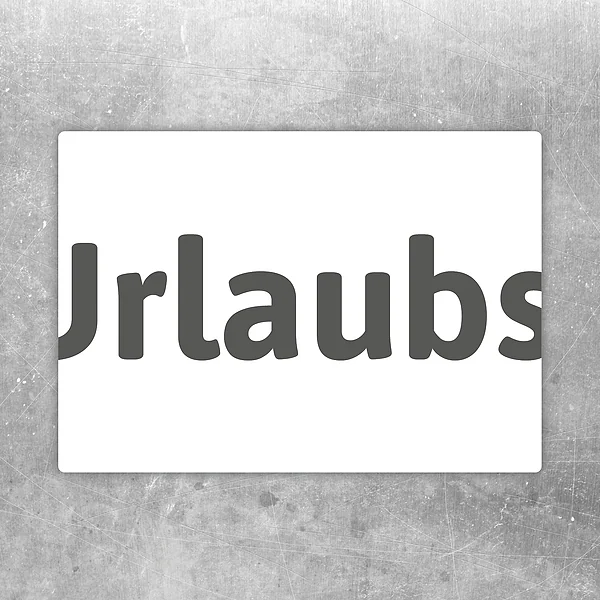 Aufkleber mit dem Hinweis Urlaubsgäste für einen reservierten Gästeparkplatz.