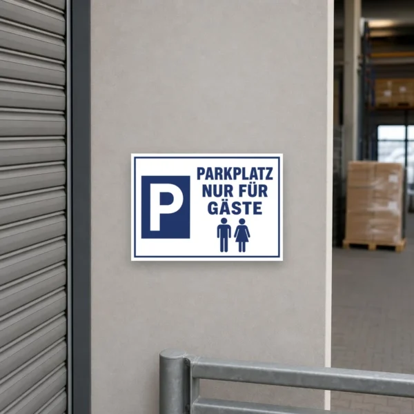 KI-generiertes Anwendungsbeispiel: Blau-weißer Parkplatz nur für Gäste Aufkleber an einer Zufahrt für Besucherstellplätze.