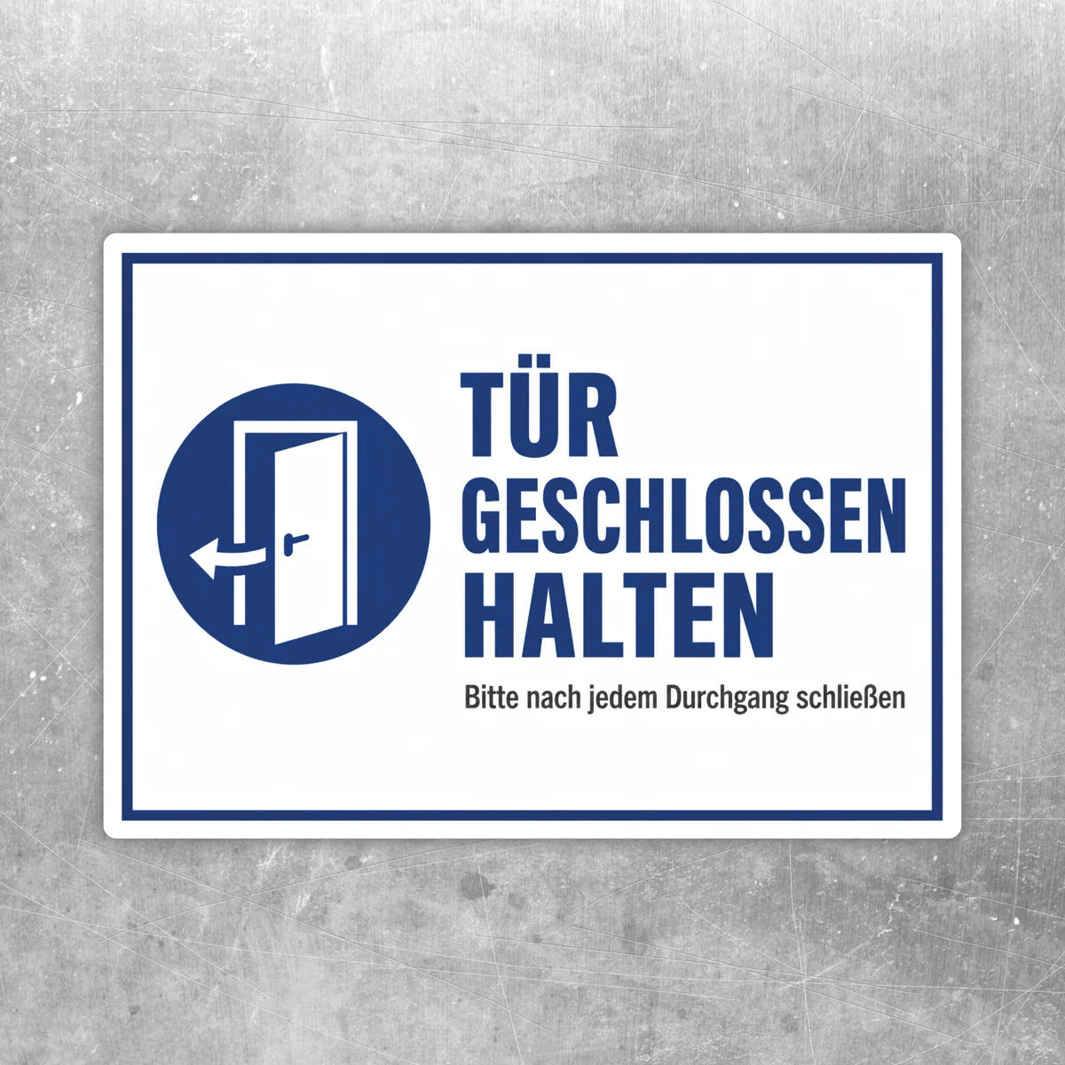 Tür geschlossen halten Aufkleber in Blau-Weiß mit Piktogramm und dem Hinweis „Bitte nach jedem Durchgang schließen“ auf weißem Hintergrund.