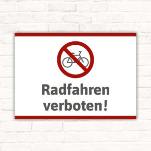 Schild Radfahren verboten
