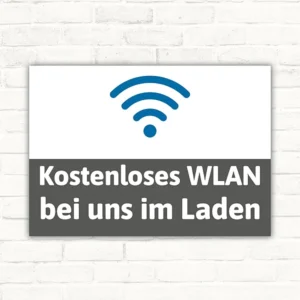 Schild mit WLAN-Symbol und dem Text „Kostenloses WLAN bei uns im Laden“ in Weiß, Dunkelgrau und Blau im Querformat.