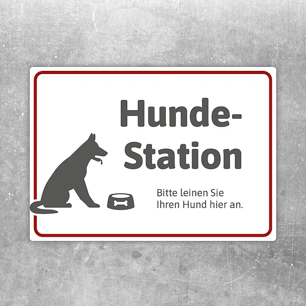Aufkleber mit Hundestation-Hinweis und Hundesymbol zum Anleinen des Hundes.