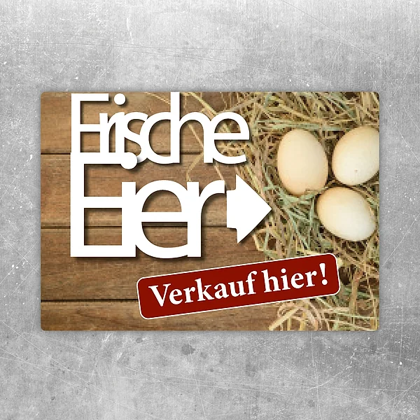 Aufkleber mit Eier Verkaufsschild und Pfeil nach rechts zur Orientierung am Verkaufsort.