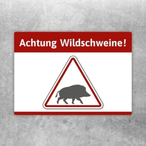 Aufkleber mit Warntext „Achtung Wildschweine“ und Wildschwein-Symbol für klare Hinweise.