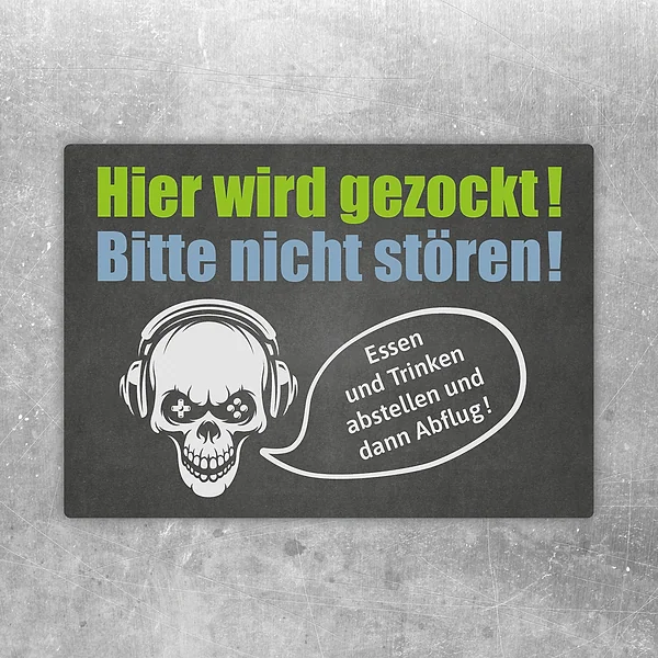 Aufkleber für den Gamingroom mit Totenkopf und dem Hinweis Hier wird gezockt, bitte nicht stören.