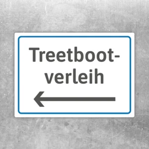 Aufkleber mit Text Tretbootverleih und Pfeil nach links als klarer Hinweis zur Wegführung.