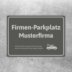 Grauer Aufkleber mit dem Hinweis Firmenparkplatz Musterfirma für einen reservierten Stellplatz.
