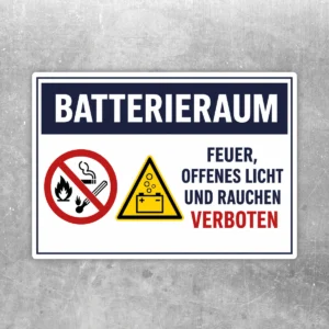 Batterieraum Feuer, offenes Licht und Rauchen verboten Aufkleber mit Verbotssymbol und Warn-Dreieck in Blau, Rot und Gelb.