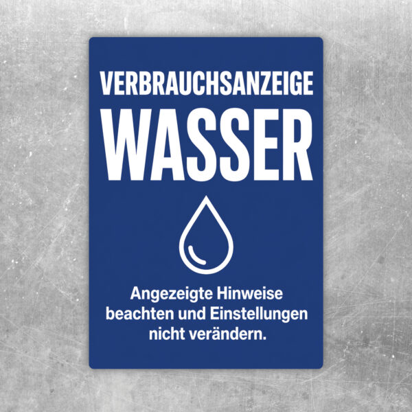 Verbrauchsanzeige Wasser Aufkleber in Creme mit dunkelgrüner Schrift, Wassertropfen und Hinweis zu Einstellungen.