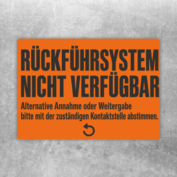 Rückführsystem nicht verfügbar Aufkleber im Querformat mit Annahmetheke, Transportbox und Abstimmungshinweis.