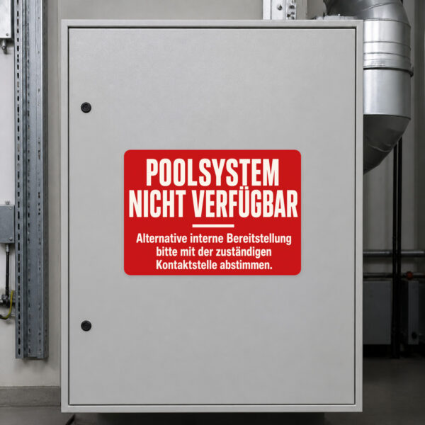 KI-generiertes Anwendungsbeispiel: Poolsystem nicht verfügbar Aufkleber auf metallischem Untergrund mit beige-lila-petrol Motiv.