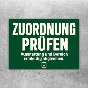 Aufkleber Zuordnung abgleichen mit Möbel-Piktogrammen, Prüfhaken und Hinweis zur Ausstattungskontrolle.
