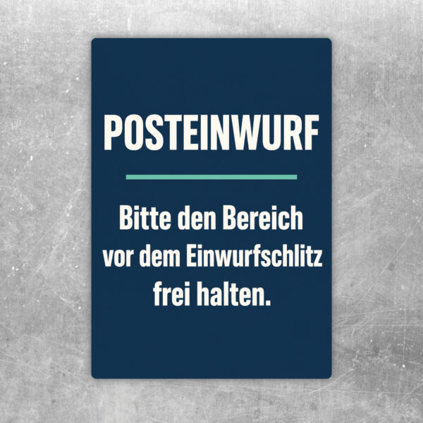Posteinwurf Aufkleber mit nostalgischer Szene und Text Bitte den Bereich vor dem Einwurfschlitz frei halten.