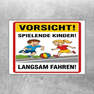 Vorsicht spielende Kinder Aufkleber mit Kindern, Ball und Warnhinweis in Rot, Gelb, Weiß und Schwarz