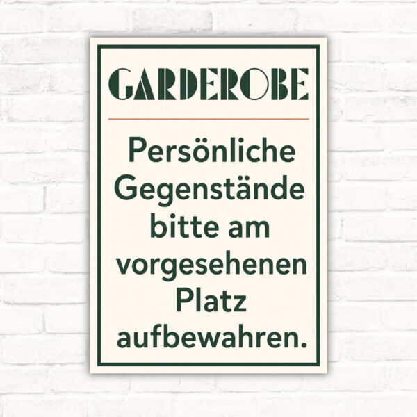 Garderobe Schild persönliche Gegenstände am vorgesehenen Platz aufbewahren mit gut lesbarem Motiv und klarer Beschriftung als bedrucktes Schild aus Aluminium-Verbundplatte.