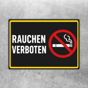 Rauchen verboten Aufkleber im Querformat mit rotem Verbotssymbol auf schwarzem Hintergrund und gelbem Rand.
