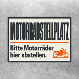 Querformatiger Motorradstellplatz Aufkleber mit zwei Motorrädern und Text „Bitte Motorräder hier abstellen“.