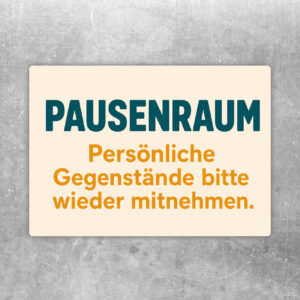Pausenraum Aufkleber im Querformat mit Sofa, Pflanzen und Hinweis: Persönliche Gegenstände bitte wieder mitnehmen.