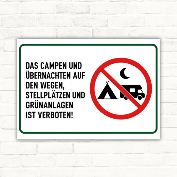 Campen und Übernachten verboten Schild im Querformat mit Zelt-, Wohnmobil- und Mondsymbol sowie rotem Verbotszeichen.