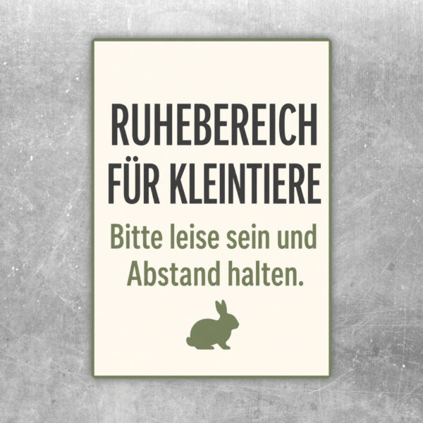 Ruhebereich für Kleintiere Aufkleber mit Kaninchen, Meerschweinchen und Hinweis bitte leise sein und Abstand halten.