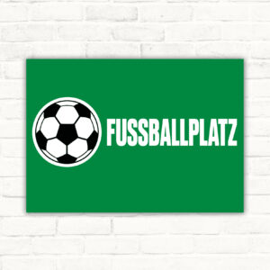 FUSSBALLPLATZ Schild mit Ballmotiv als Standardmockup im Querformat mit gut lesbarem Motiv.