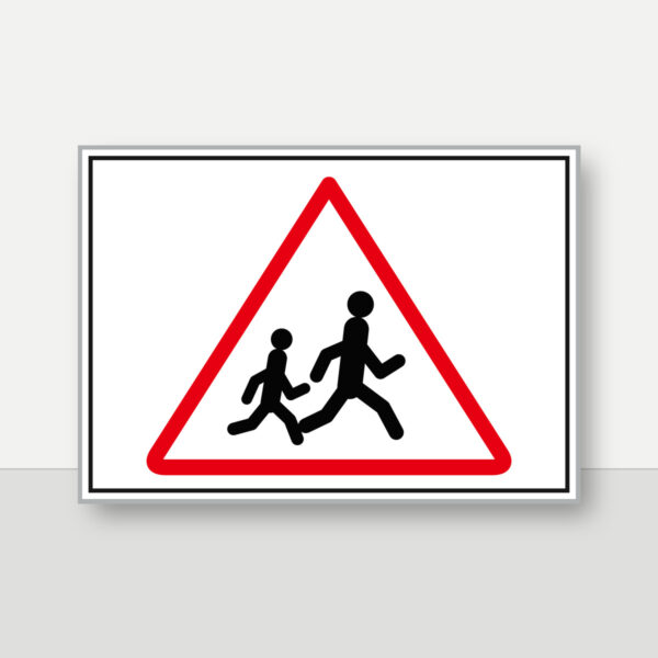 Warnschild Achtung Kinder ohne Text: rotes Dreieck mit zwei schwarzen laufenden Kinderfiguren auf weißer Aluminium-Verbundplatte.