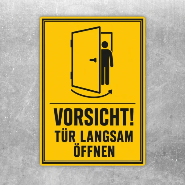 Gelb-schwarzer Aufkleber mit Türsymbol, Person und Text „Vorsicht! Tür langsam öffnen“ im Hochformat.