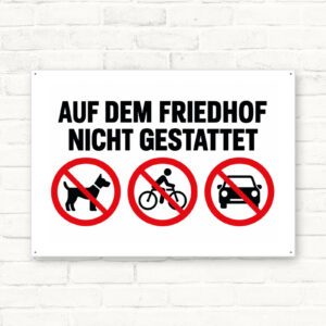 Auf dem Friedhof nicht gestattet Schild – Querformat als Standard-Mockup mit gut lesbarem Friedhofsmotiv.