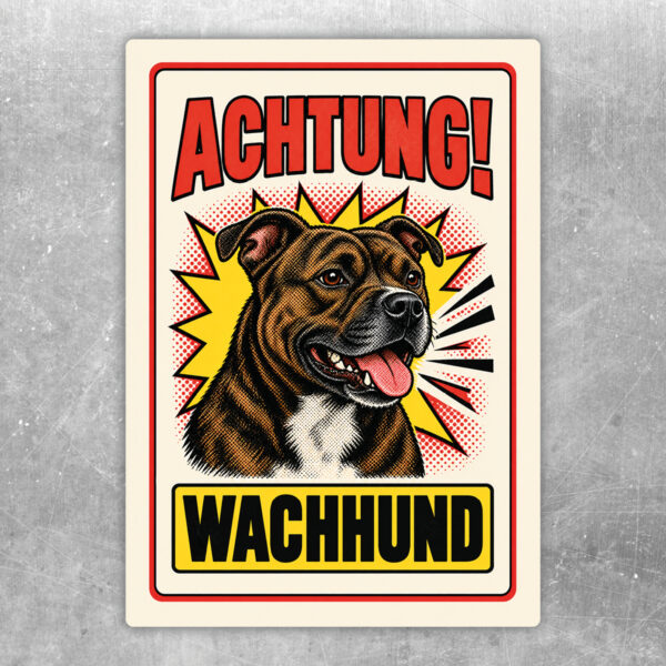 Staffordshire Bullterrier Aufkleber „Achtung! Wachhund“ im Retro-Comicstil – Hochformat – Produktansicht