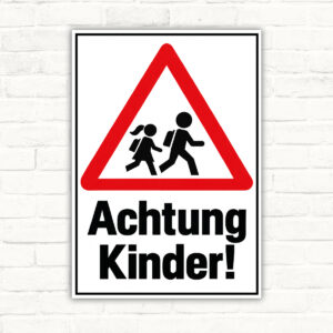 Achtung Kinder Warnschild mit Schulkinder-Symbol – Hochformat