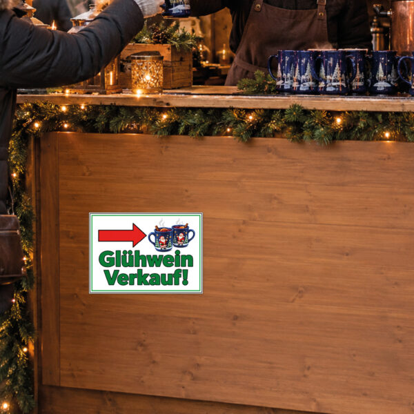 Glühwein Verkauf Schild mit Pfeil rechts – Querformat – Bild 2