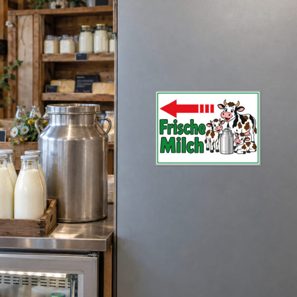 Frische Milch links Schild mit Kühen - Querformat – Bild 2
