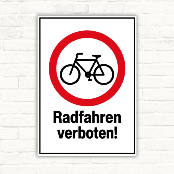 Radfahren verboten Schild - Hochformat