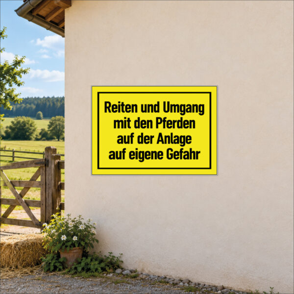 Reiten und Umgang mit Pferden auf eigene Gefahr – Stallschild – Bild 2