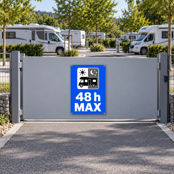 Wohnmobile: maximal 48 Stunden als Schild, KI-generiertes Anwendungsbeispiel an einem Reisemobilstellplatz mit einer Höchstdauer von 48 Stunden