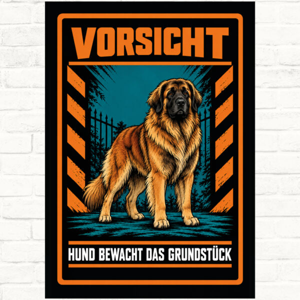 Leonberger Schild „Vorsicht – Hund bewacht das Grundstück“ im Actionstil – Hochformat – Produktansicht