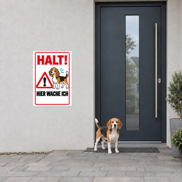 Beagle Schild „Halt! Hier wache ich“ im Flat-Comic-Stil – Hochformat – Anwendung am Eingang